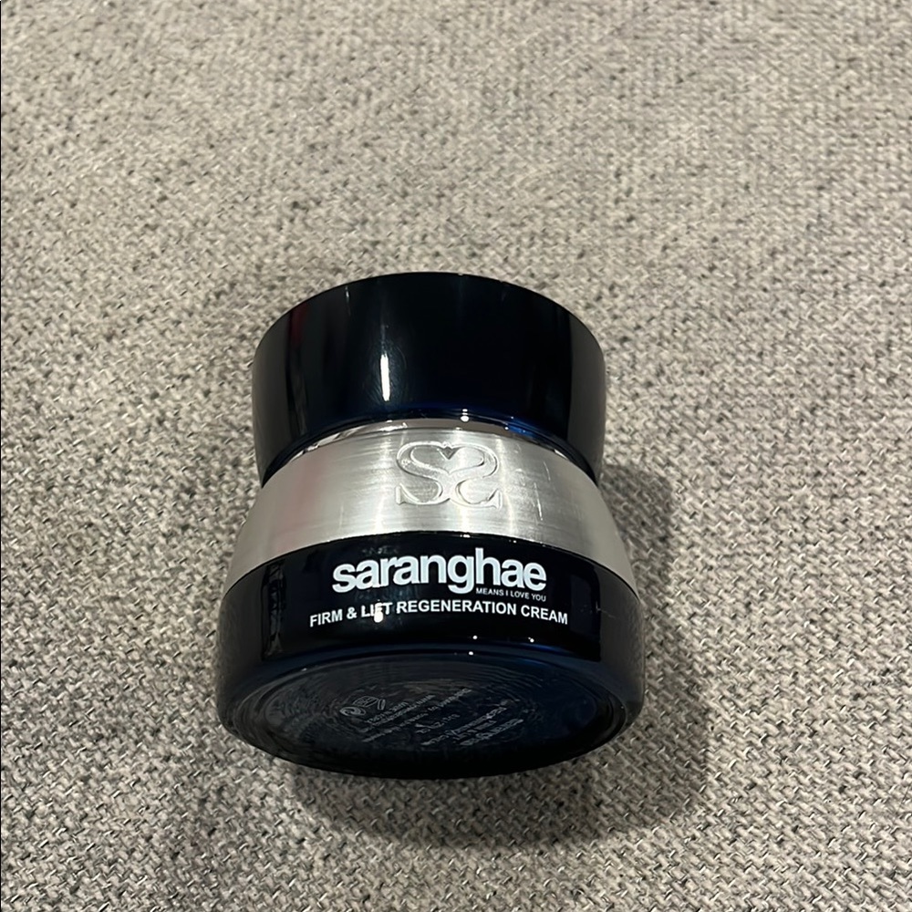 New! Firm & Lift Regeneration Cream - Black and Silver